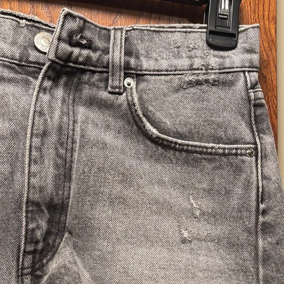 Zara Light Charcoal Denim Shorts with pockets - size 0 - Picture 4 of 11